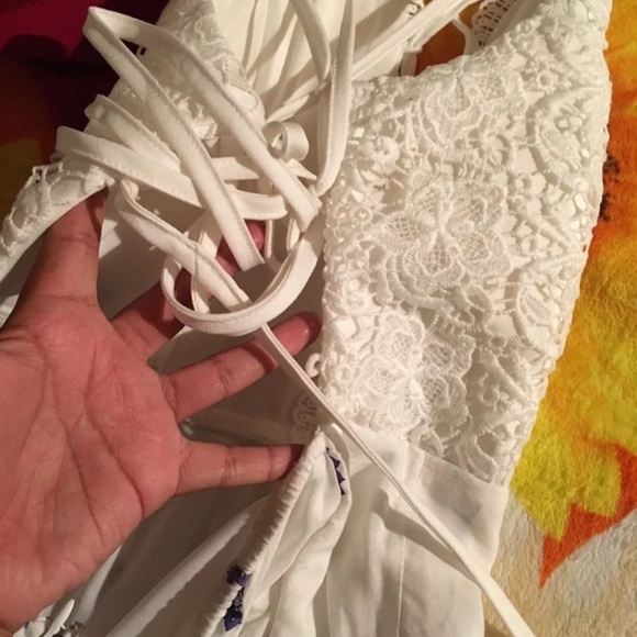 Laura’s Boutique romper - Picture 2 of 3